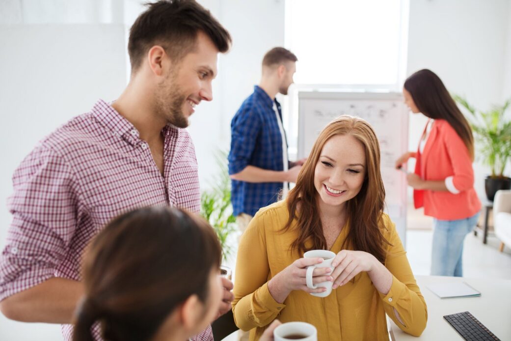 Digitale Weiterbildung 2020/2021: von Euphorie zum Webinar-Frust - Personalentwickler und Führungskräfte konzentrieren sich auf Kernthemen der betrieblichen Bildung